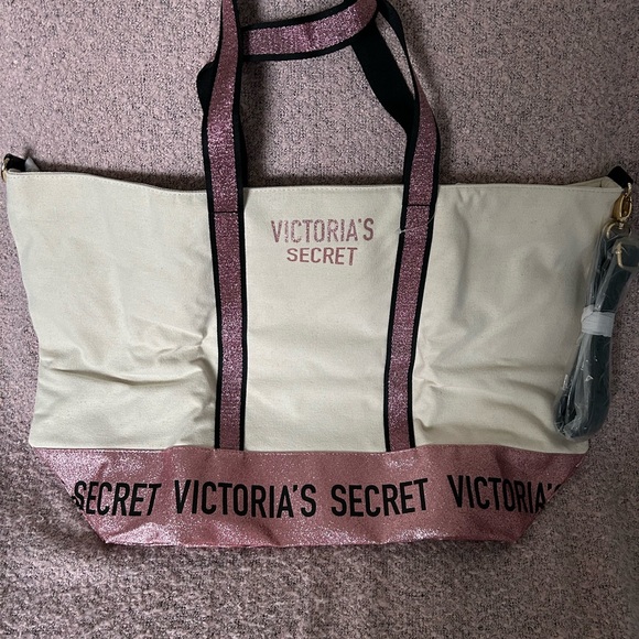 NWOT (4) Victoria Secret Shoulder Bags - Picture 3 of 5